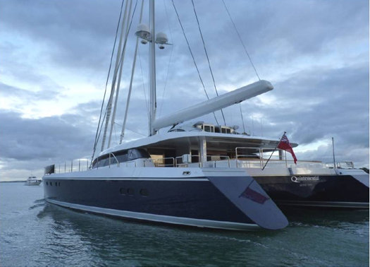 100ft catamaran yacht Q5