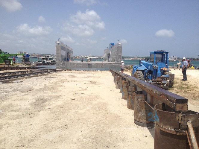 A new 45m floating dock by IMM Yachting