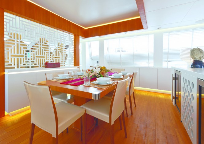 AB 116 superyacht Diamond Dining