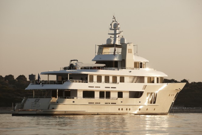 Luxury charter yacht E&E designed by Vripack