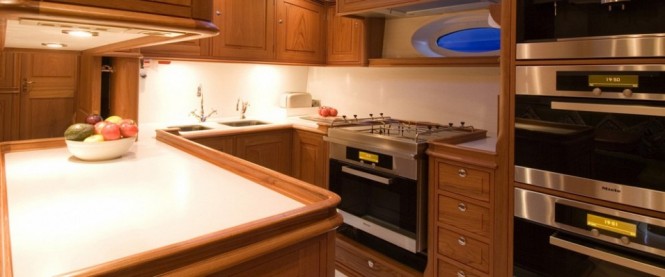 Luxury yacht Velacarina Galley