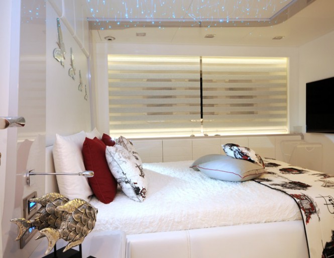 Mengi-Yay superyacht Azra