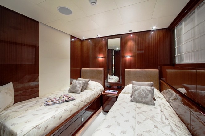 Whispering Angel motor yacht (ex Junie II) - Guest Cabin 3