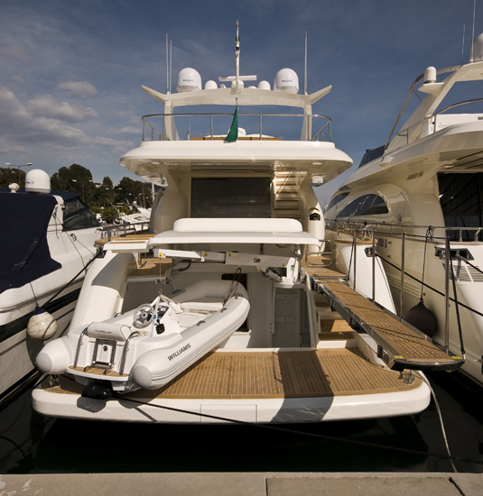 Amer 92 superyacht - rear view