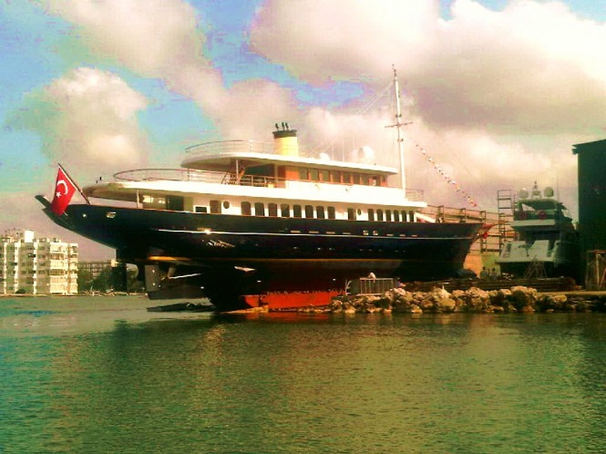 Bilgin 160 Classic yacht at the slip