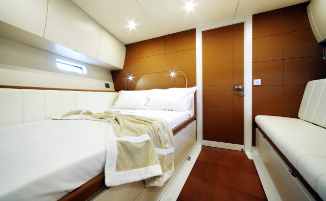 Maxi Dolphin MD53 Power yacht - Interior