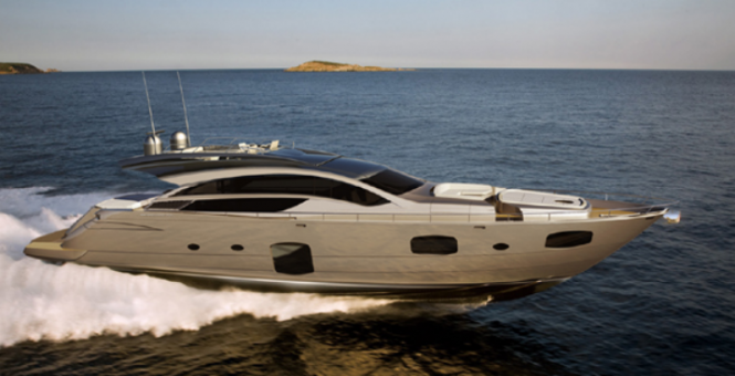 Pershing 82 Superyacht
