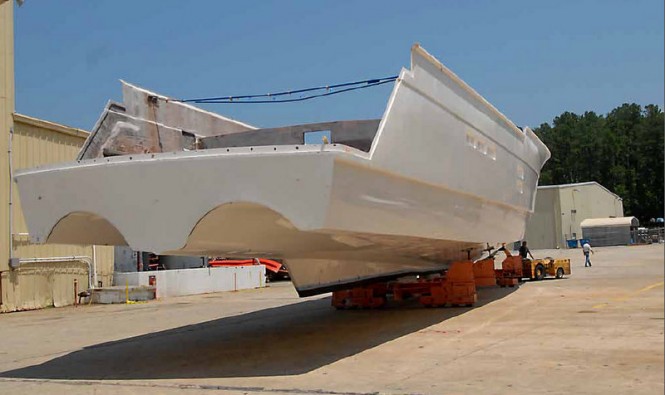 Stern View of the 100 Raised Pilothouse superyacht