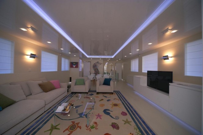 27m luxury motor yacht Irie Man - Salon