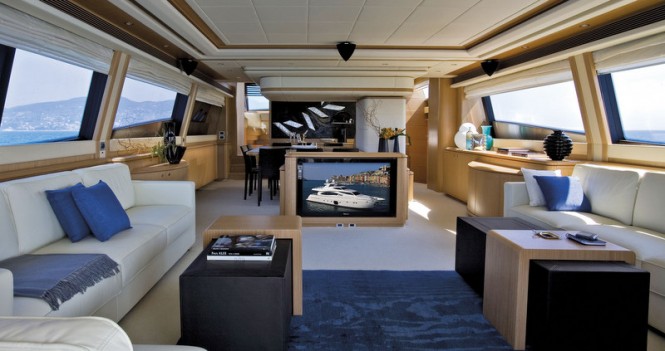 Motor yacht Ferretti 881 RPH - Interior