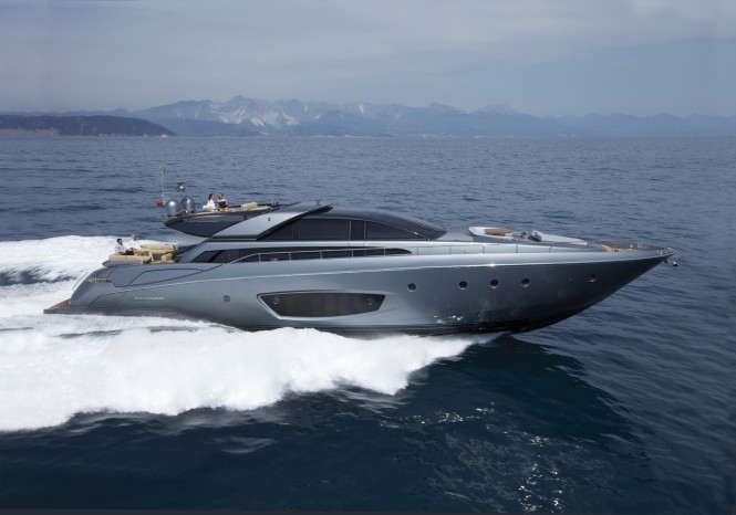 Riva 86 superyacht DOMINO