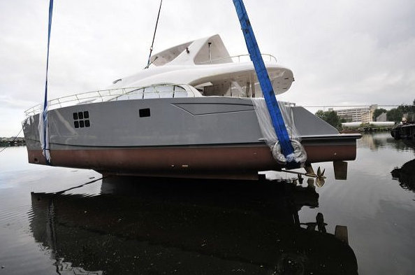 Skylark yacht hitting the water