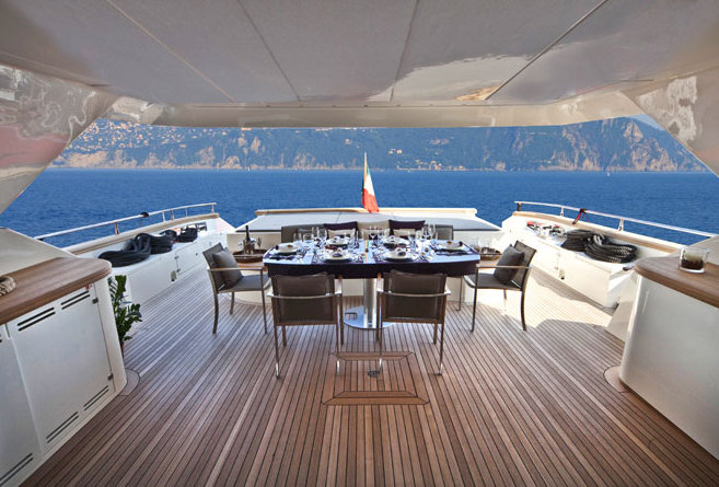 Cerri 102' yacht - Exterior