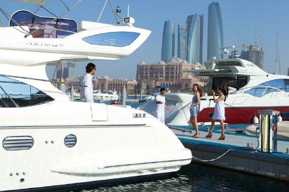 Emirates Palace Marina - an exclusive superyacht marina situated in Abu Dhabi Image courtesy of Emirates Palace Marina