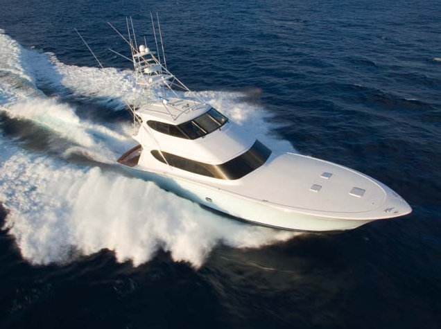 Hatteras 77 Convertible yacht - view from above