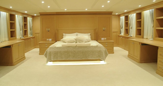 Luxurious cabins aboard superyacht Deep Story Luxurious cabins aboard superyacht Deep Story