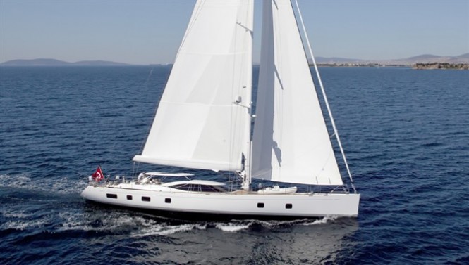 Luxury yacht Sarafin under sail