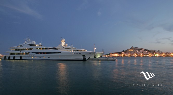 Marina Ibiza con logo