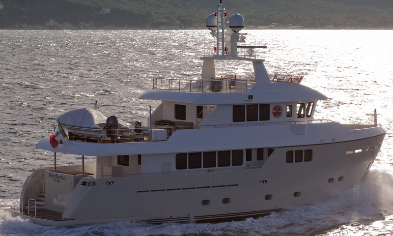 cdm expedition yacht