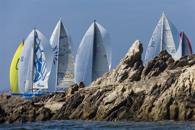 Swan fleet sails along the Costa Smeralda - Photo by RolexCarlo Borlenghi