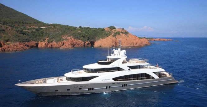 The first 5000 Fly Couach superyacht La Pellegrina