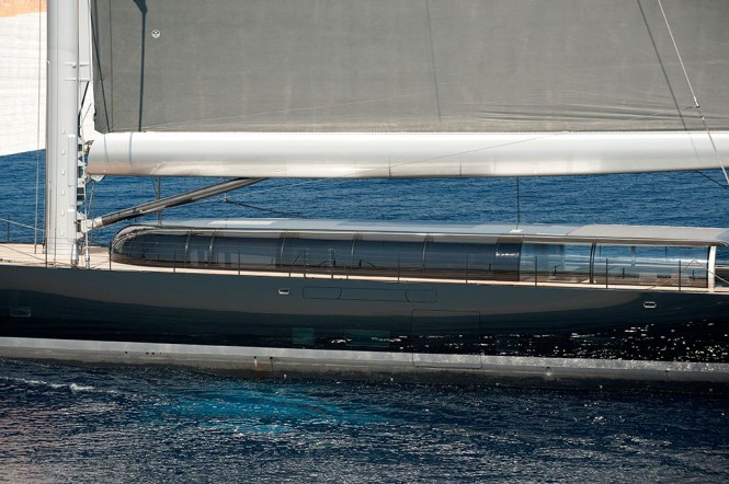 Vitters sailing yacht Aglaia with curved glass in the deckhouse
