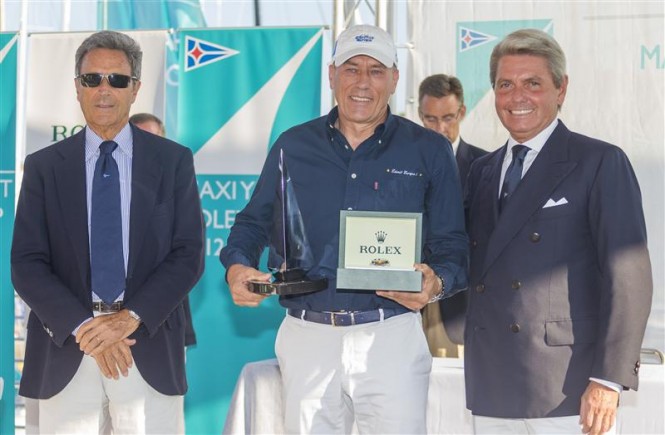 from left- Riccardo Bonadeo, YCCS Commodore, Igor Simcic, owner of ESIMIT EUROPA 2, Gian Riccardo Marini, General Director of Rolex SA - Photo Carlo Borlenghi