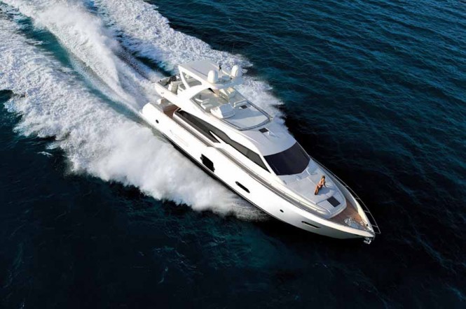 Ferretti 720 Yacht from above
