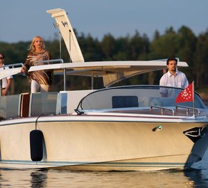 Hodgdon ships Hull 413 yacht tender built for a prominent European shipyard