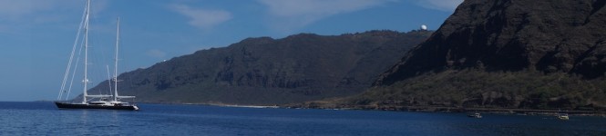 Luxury charter yacht Drumbeat in Hawaii - Photo by Flow Hearts