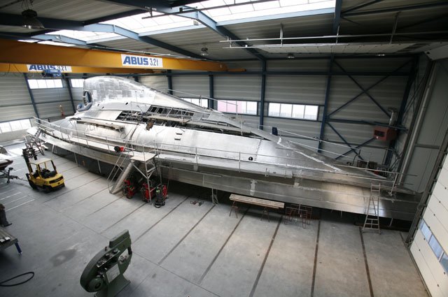 Luxury yacht J8 under construction