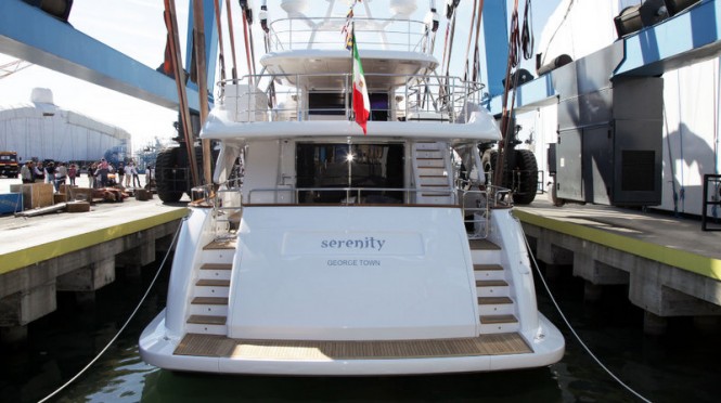 Luxury yacht Serenity by Benetti - rear view