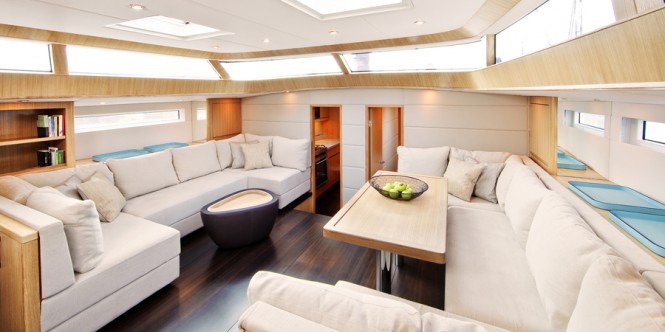Sailing yacht Contest 72CS - Saloon