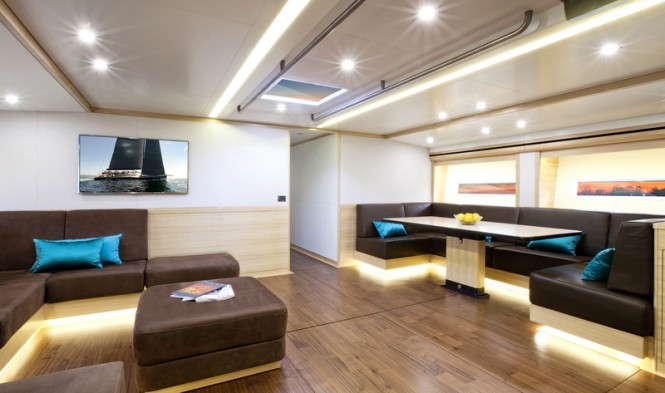Sailing yacht Hamilton - Saloon