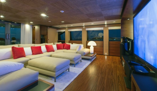 Upper Lounge - Papi du Papi Yacht - Photo Credits @ Marc Paris
