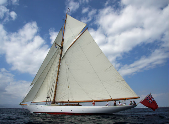 30m classic sailing yacht Merrymaid by Camper and Nicholsons