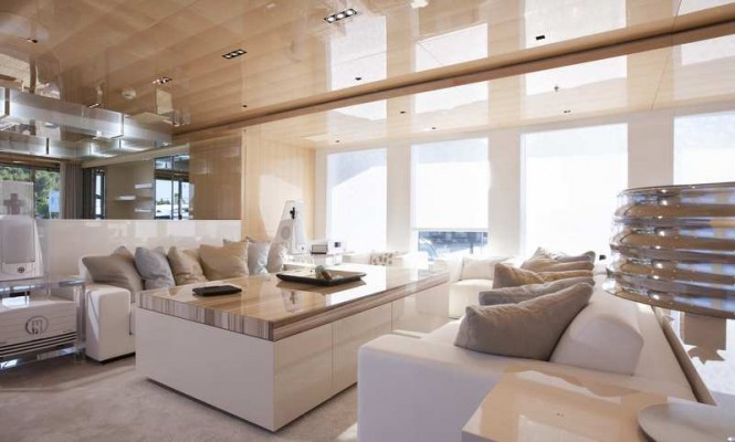 50m motor yacht La Pellegrina - Saloon