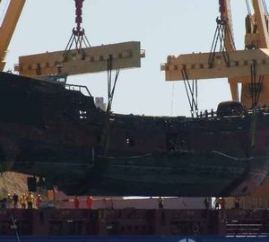 Yacht Path to transport the 140ft pirate ship "BLACK PEARL"