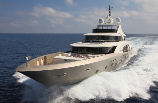 Couach 5000 Fly motor yacht La Pellegrina featuring propulsion system by Ship Motion Group - Photo courtesy of Coauch Yachts