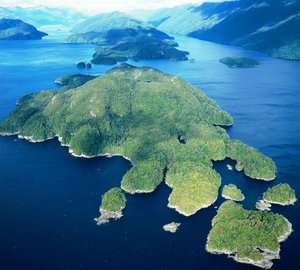 The exceptional Sunreef 114 Catamaran CHE available for charter in New Zealand and Fiji