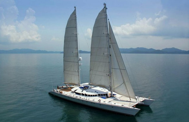 Luxury charter yacht Douce France by Alu Marine