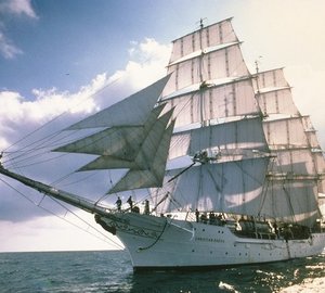 Tall ship Christian Radich to visit St. Maarten in January 2013