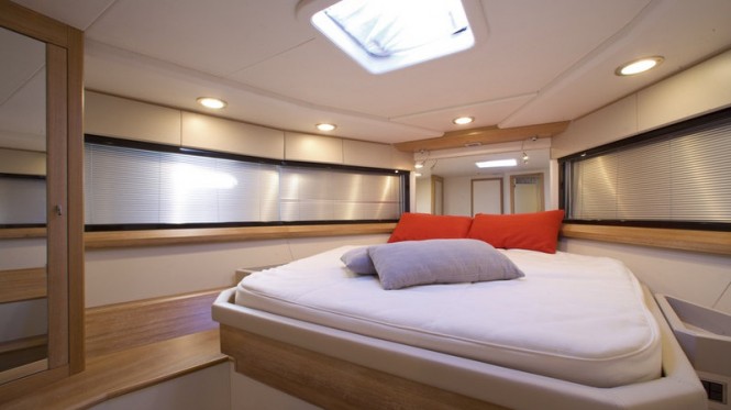 Unica 42 yacht tender - Cabin