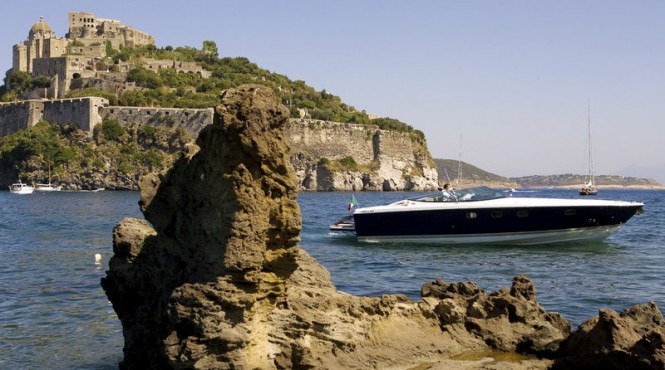 Unica 42 yacht tender by Unica Yacht