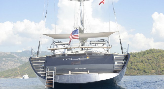 35m superyacht Music - aft view