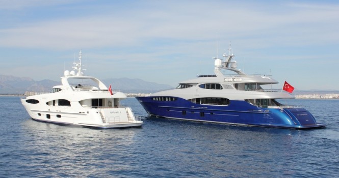 Le Caprice V superyacht and Bronko I yacht - aft view