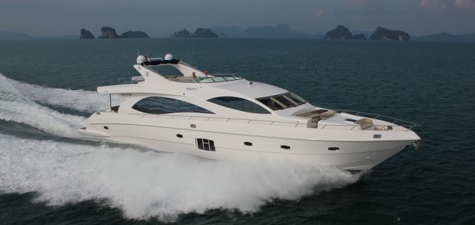 Majesty 88 Superyacht - Profile Majesty 88 Superyacht - Profile