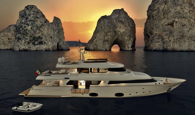 33m Ferretti Custom Line luxury yacht Navetta 33 Crescendo