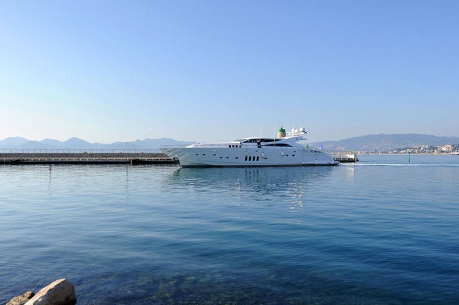 34m Italyachts superyacht Phoenician delivered by Rodriguez Group