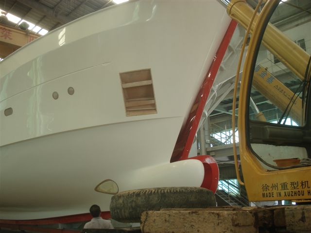 Hull of the 28m Selene 92 superyacht